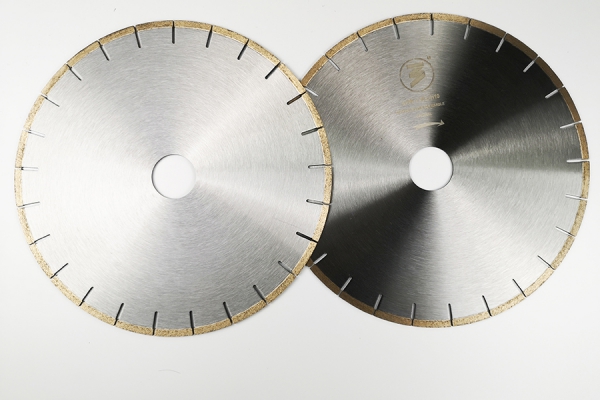 Diamond circular saw blade