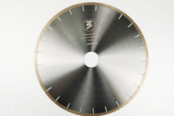 Diamond circular saw blade